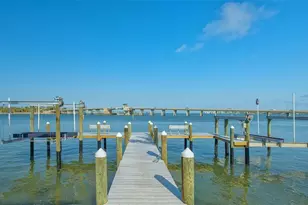 1300 Tangier Way, Sarasota, FL 34239 - Photo 54