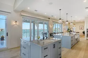 1300 Tangier Way, Sarasota, FL 34239 - Photo 10