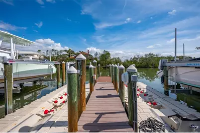 6324 Laguna Drive, Longboat Key, FL 34228 - Photo 40