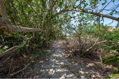 6324 Laguna Drive, Longboat Key, FL 34228 - Photo 22