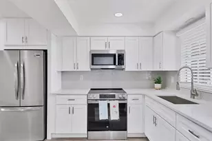 102 46th Ave Terrace W, Bradenton, FL 34207 - Photo 4