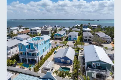 2408 Avenue B, Bradenton Beach, FL 34217 - Photo 26