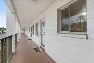 2326 Canal Dr, Bradenton, FL 34207 - Photo 6