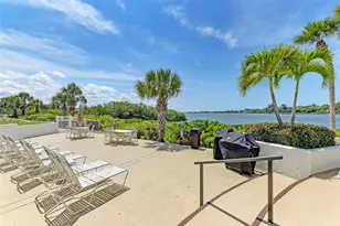 1618 Stickney Point Rd, Sarasota, FL 34231 - Photo 44