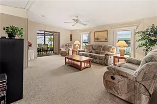 135 Hummingbird Ave, Ellenton, FL 34222 - Photo 8