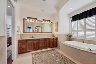 1137 N Lake Shore Dr, Sarasota, FL 34231 - Photo 36