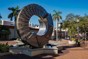 512 Laurel Pk Dr, Sarasota, FL 34236 - Photo 44