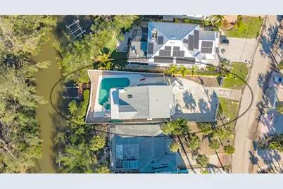 462 Island Circle, Sarasota, FL 34242 - Photo 20