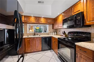 4655 46th St Ct W, Bradenton, FL 34210 - Photo 6