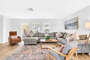 2921 Captiva Dr, Sarasota, FL 34231 - Photo 6