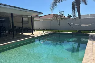 2921 Captiva Dr, Sarasota, FL 34231 - Photo 42
