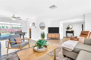 2921 Captiva Dr, Sarasota, FL 34231 - Photo 8