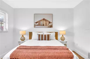 2921 Captiva Dr, Sarasota, FL 34231 - Photo 32