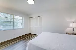 6999 W Country Club Dr N, Sarasota, FL 34243 - Photo 14