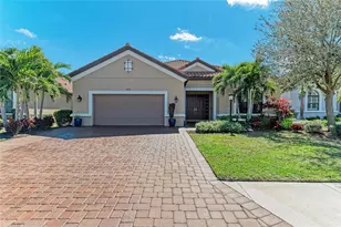 4632 Benito Ct, Lakewood Ranch, FL 34211 - Photo 2
