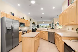 803 Coral Bean Cove, Venice, FL 34293 - Photo 8