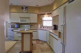 4555 Bay Club Dr, Bradenton, FL 34210 - Photo 54