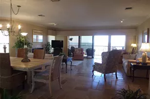 4555 Bay Club Dr, Bradenton, FL 34210 - Photo 8