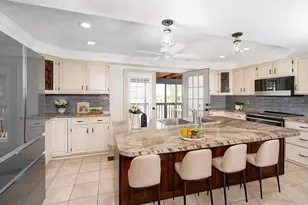 1471 Arcadia Ave, Sarasota, FL 34232 - Photo 10