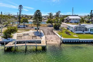 15 Seaside Ct, Holmes Beach, FL 34217 - Photo 36