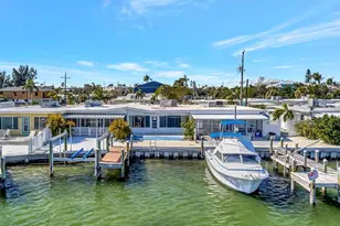 15 Seaside Ct, Holmes Beach, FL 34217 - Photo 38