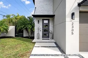 2305 Pine Terrace, Sarasota, FL 34231 - Photo 6