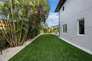 2305 Pine Terrace, Sarasota, FL 34231 - Photo 48