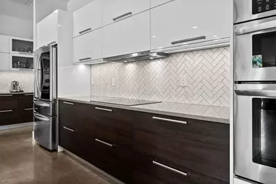 2305 Pine Terrace, Sarasota, FL 34231 - Photo 10