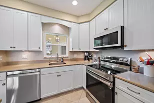 5869 Tidewood Ave, Sarasota, FL 34231 - Photo 4