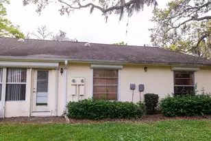 4018 Oakhurst Dr, Sarasota, FL 34233 - Photo 58