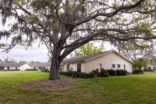 4018 Oakhurst Dr, Sarasota, FL 34233 - Photo 56