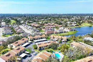 2446 Clubhouse Cir, Sarasota, FL 34232 - Photo 58