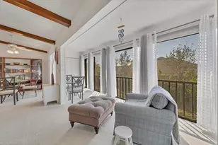 2446 Clubhouse Cir, Sarasota, FL 34232 - Photo 2