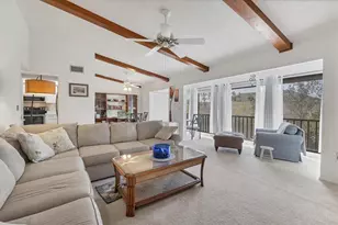 2446 Clubhouse Cir, Sarasota, FL 34232 - Photo 6