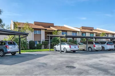 2446 Clubhouse Circle #202, Sarasota, FL 34232 - Photo 32