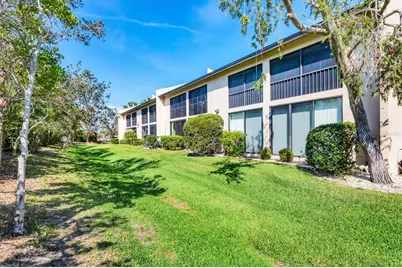 2446 Clubhouse Circle #202, Sarasota, FL 34232 - Photo 28