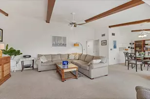 2446 Clubhouse Cir, Sarasota, FL 34232 - Photo 2