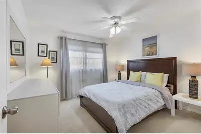 2446 Clubhouse Circle #202, Sarasota, FL 34232 - Photo 6