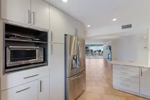 4835 Gulf of Mexico Dr, Longboat Key, FL 34228 - Photo 10