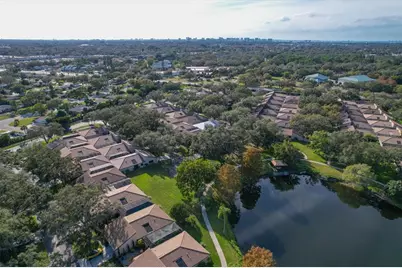 3933 Glen Oaks Manor Drive, Sarasota, FL 34232 - Photo 2