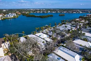 1374 Moonmist Dr, Sarasota, FL 34242 - Photo 10
