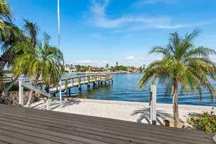 1374 Moonmist Dr, Sarasota, FL 34242 - Photo 6
