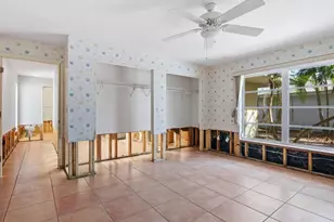 1374 Moonmist Dr, Sarasota, FL 34242 - Photo 24