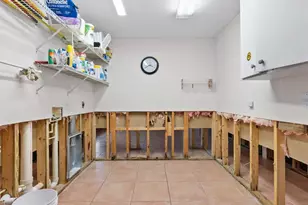 1374 Moonmist Dr, Sarasota, FL 34242 - Photo 26