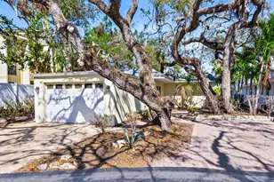 1374 Moonmist Dr, Sarasota, FL 34242 - Photo 14