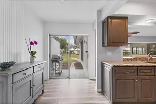 7402 8th Ave W, Bradenton, FL 34209 - Photo 12