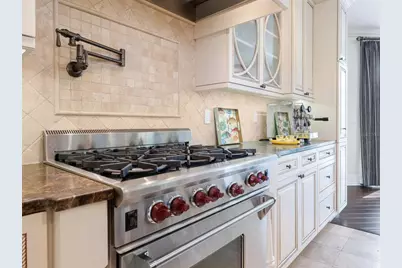 4129 Roberts Point Circle, Sarasota, FL 34242 - Photo 18