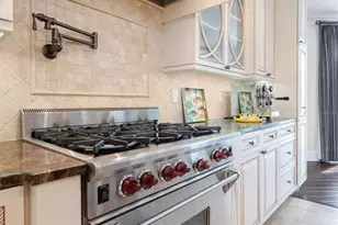 4129 Roberts Point Cir, Sarasota, FL 34242 - Photo 18