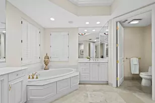 2161 Gulf of Mexico Dr, Longboat Key, FL 34228 - Photo 30