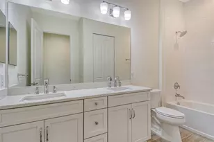 18736 Toulon Ct, Venice, FL 34293 - Photo 38